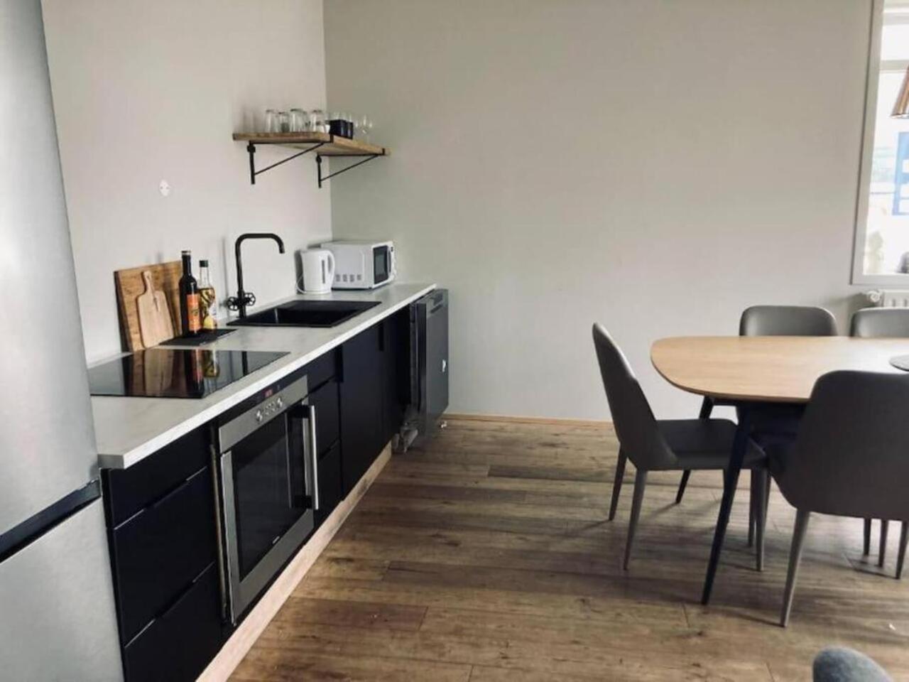 G10 Apartments 阿克雷里 外观 照片