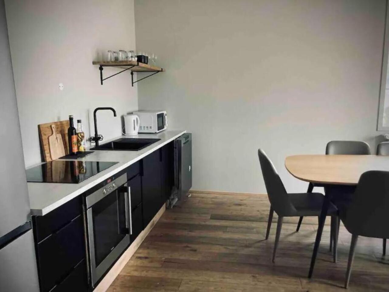 G10 Apartments 阿克雷里 外观 照片